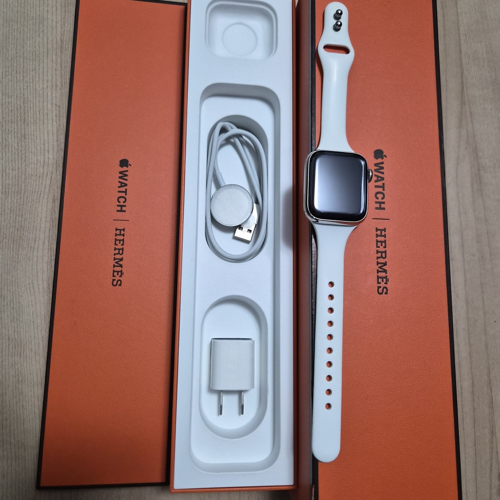 Apple Watch Hermès White